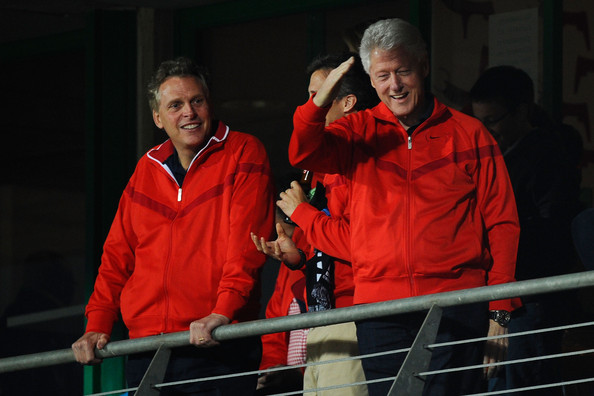Bill_Clinton_celebrating_US_goal_at_World_Cup_2010_2