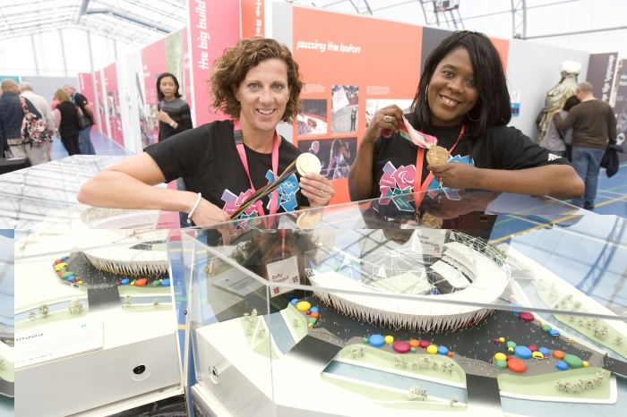 Sally_Gunnell_and_Tessa_Sanderson_looking_at_model_of_Olympic_Stadium