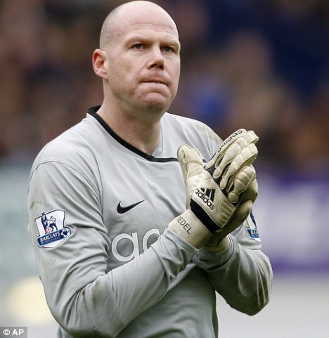 Brad_Friedel_in_Aston_Villa_kit