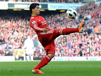 Luis_Suarez_in_Liverpool_shirt