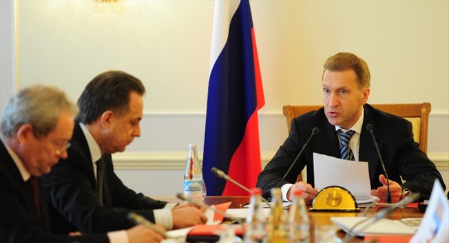 Igor_Shuvalov_at_Supervisory_Board_meeting_of_Russia_2018_April_27_2011