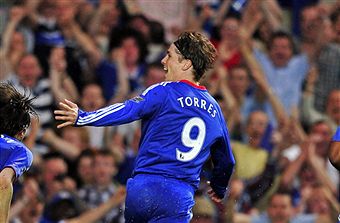 Fernando_Torres_celebrates_goal_v_West_Ham_April_23_2011