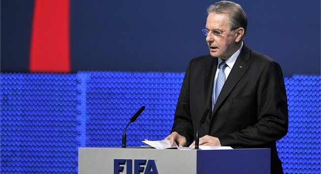 Jacques_Rogge_at_FIFA_Congress_Zurich_May_31_2011