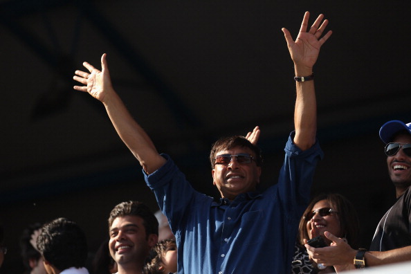 Lakshmi_Mittal__waves_QPR_crowd_v_Hull_April_25_2011