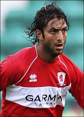 Mido_playing_for_Middesbrough