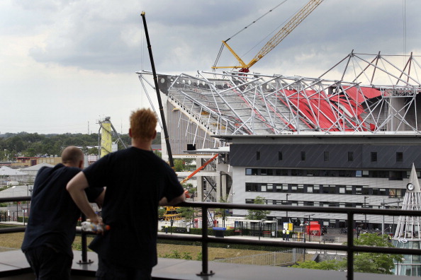 The_roof_of_the_stadium_of_FC_Twente_collapsed_in_Enschede_08-07-11