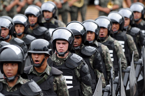 brazilian_riot_police_25-07-11