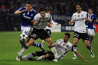 Inter_Milan_v_Schalke_April_2011