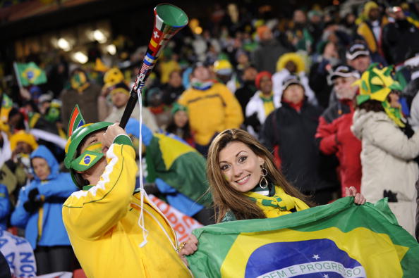 brazil_football_fans_01-08-11