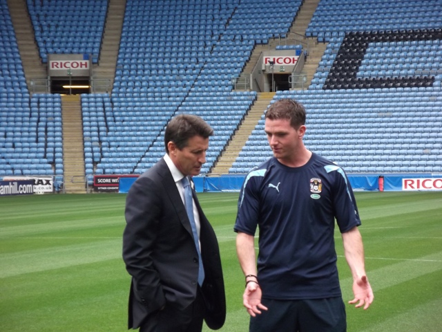 Sebastian_Coe_with_Coventry_City_groundsman_September_19_2011