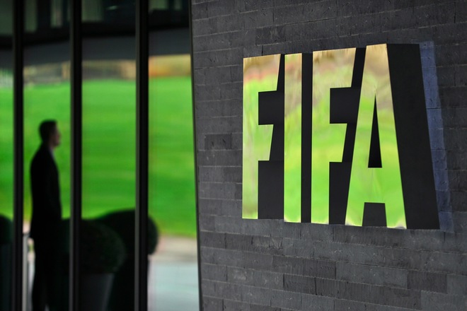 FIFA logo_at_HQ_19-09-11