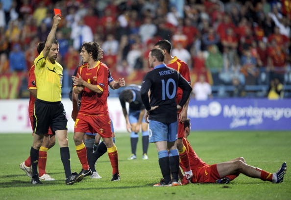 wayne rooney_red_card_in_montenegro_13-10-11