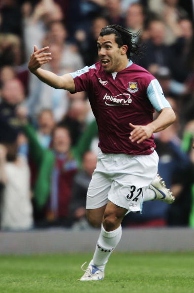 Carlos Tevez_celebrating_goal_for_West_Ham_United