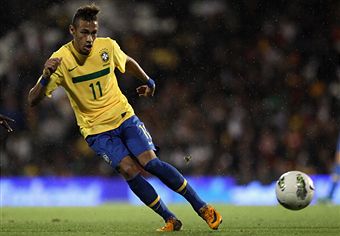 Neymar playing_for_Brazil_v_Ghana_September_5_2011