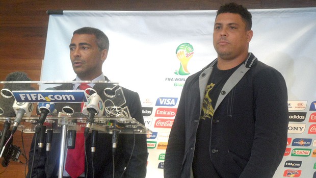 Ronaldo and_Romario_Rio_de_Janeiro_December_2011