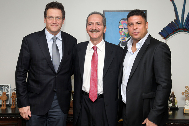 Jerome Valcke_L_Brazilian_former_football_star_Ronaldo_Nazario_R_member_of_the_Brazil_2014_FIFA_World_Cup_organizing_committee_and_Brazils_Minister_of_Sport_Aldo_Rebelo_17-01-12