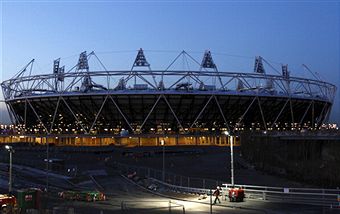 London 2012_Olympic_Stadium_at_night_January_26_2012