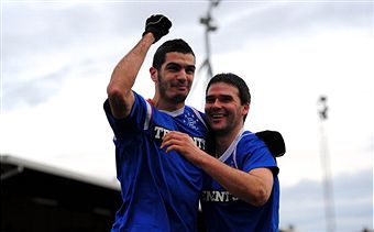 David Healy_celebrates_goal_v_Abroath_January_2012