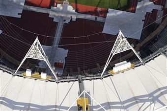 London 2012_Olympic_Stadium_from_roof_February_21_2012