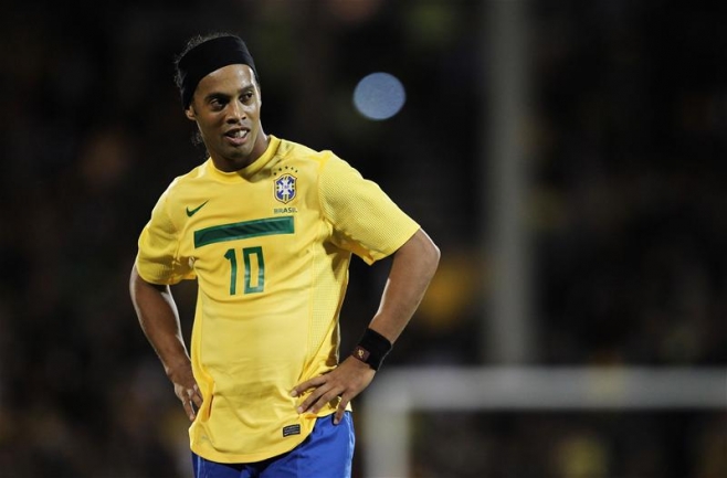 Ronaldinho 02-03-12