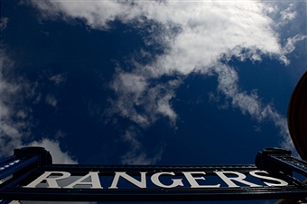 Rangers sign_April_29