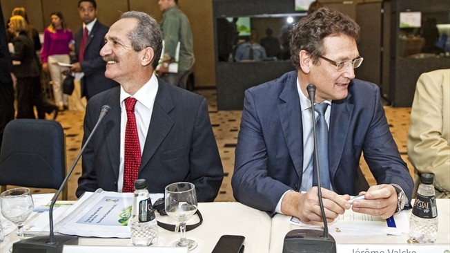 Aldo Rebelo_and_Jrme_Valcke_28-05-12