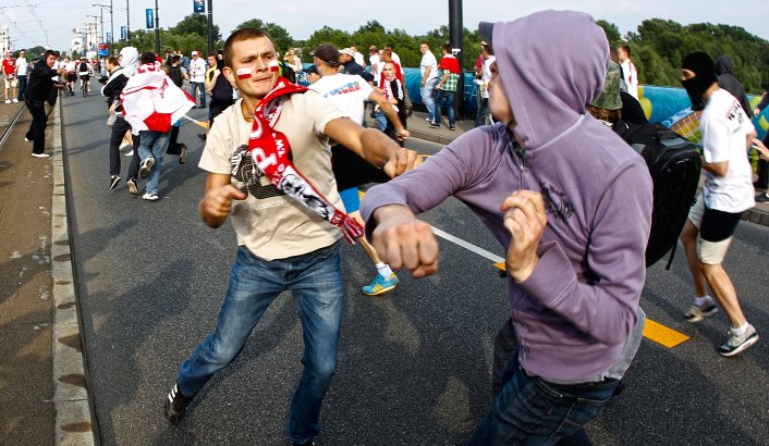 euro 2012_fan_violence_18-06-12