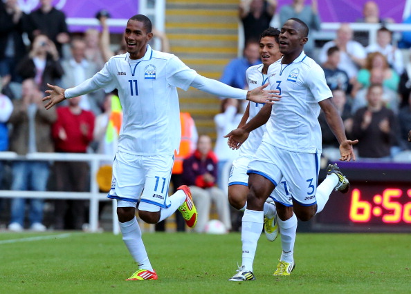 Jerry Bengtson_of_Honduras_celebrates_after_scoring_against_Spain_in_London_2012_mens_football