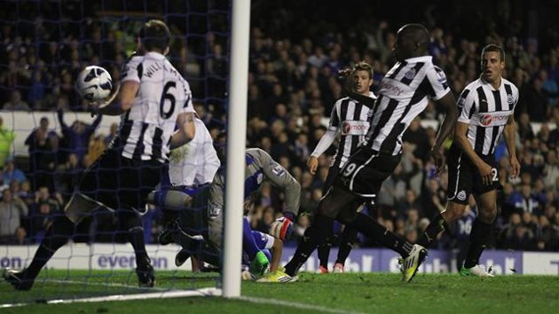 Everton had_two_good_goals_disallowed_as_Newcastle_fought_back_to_earn_a_2-2_draw