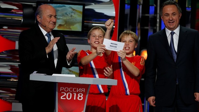 Sepp Blatter_and_Vitaly_Mutko_at_announcement_of_Russia_2018_host_cities_September_29_2012