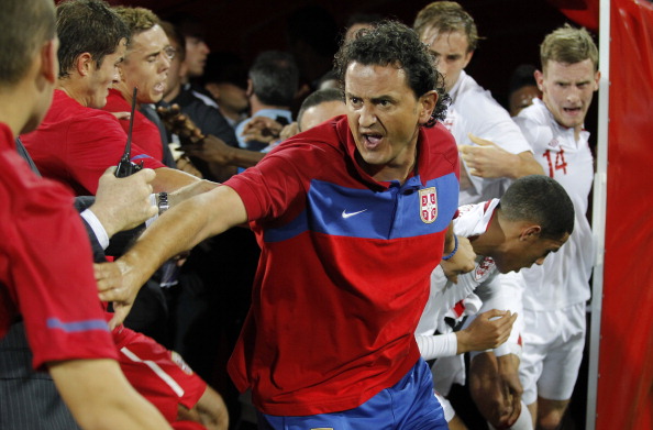 england serbia_brawl_24-10-121