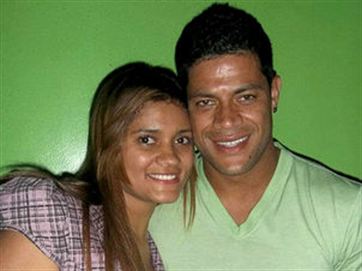 Angelica Aparecida_Vieira_de_Souza_and_hulk