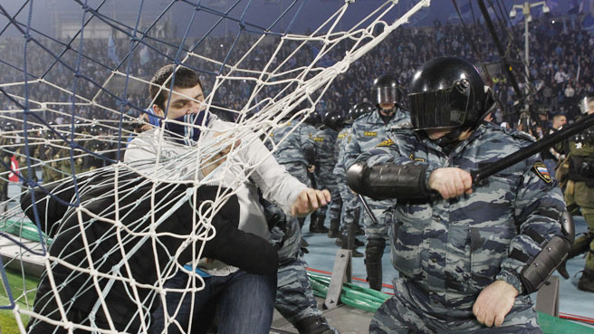 Zenit St._Petersburg_v_Moscow_violence