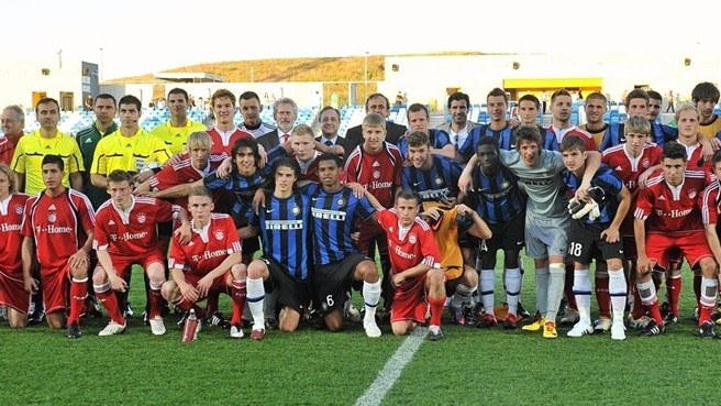 The teams_ahead_of_the_UEFA_Under-18_Challenge_in_2010