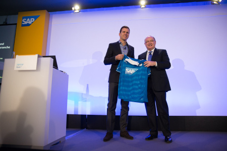 Oliver Bierhoff SAP Events Hoffenheim 2013 007 t450x300