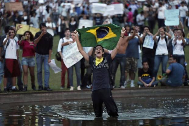 UMS053 BRAZIL PROTESTS