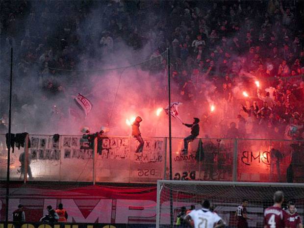 Rapid Bucharest fans-v3
