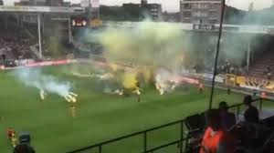 Beitar fans throw flares