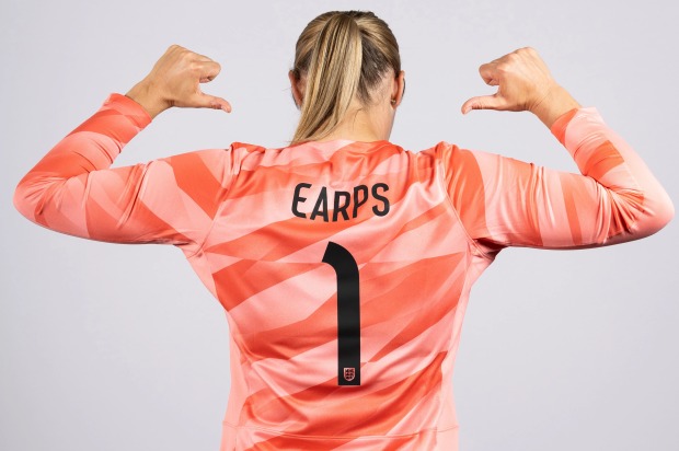 England’s Earps gets shirty over Nike’s lack of goalkeeper jerseys ...