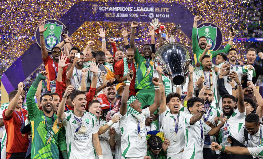 Al Ahli afirma que o primeiro nome da novidade Liga dos Campeões da AFC em frente aos 58.000 fãs em Chet Daen.